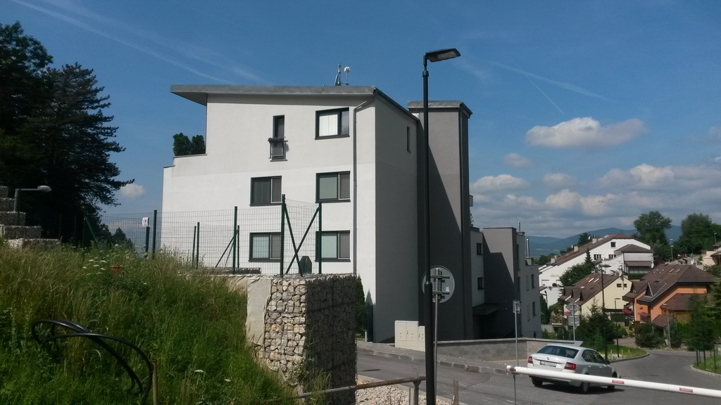 LED verejne poulicne osvetlenie cesty Trencin