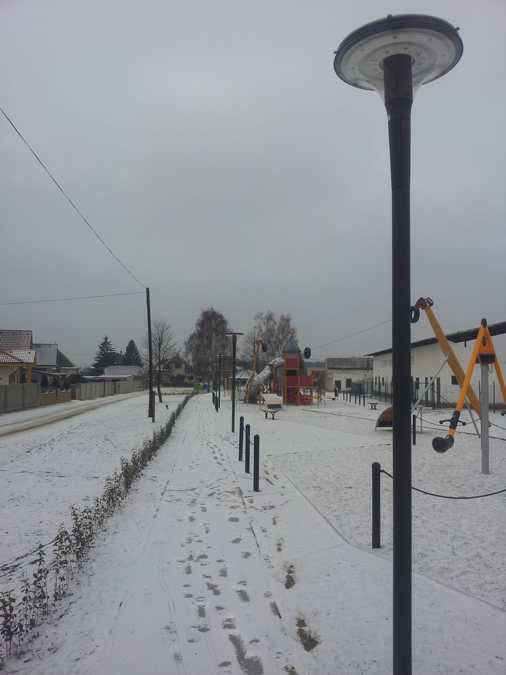 solarne svietidla - osvetlenie detsk�ho ihriska - Jakubov