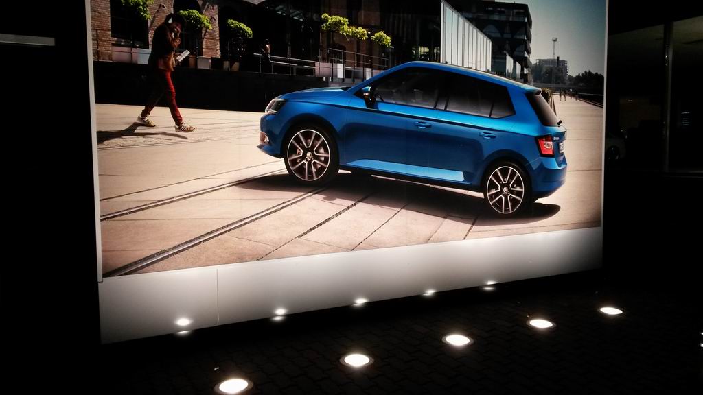 Osvetlenie reklamnej plochy zemnym svietidlom SKODA GALIMEX ZILINA